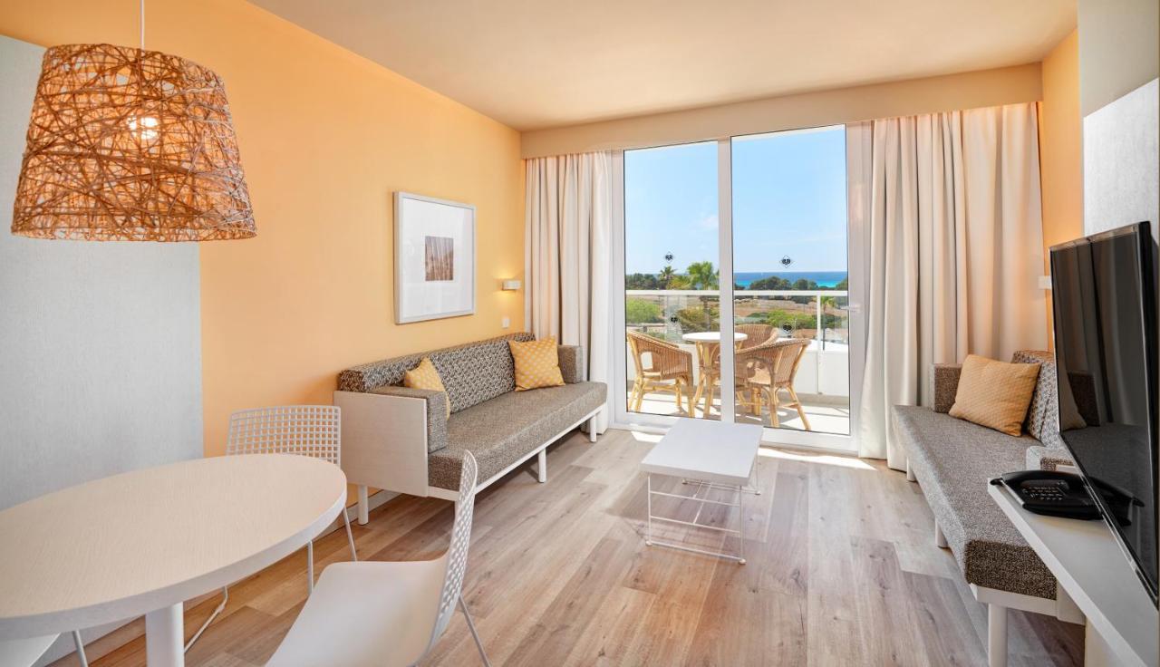 Protur Vista Badia Aparthotel Sa Coma  Bilik gambar